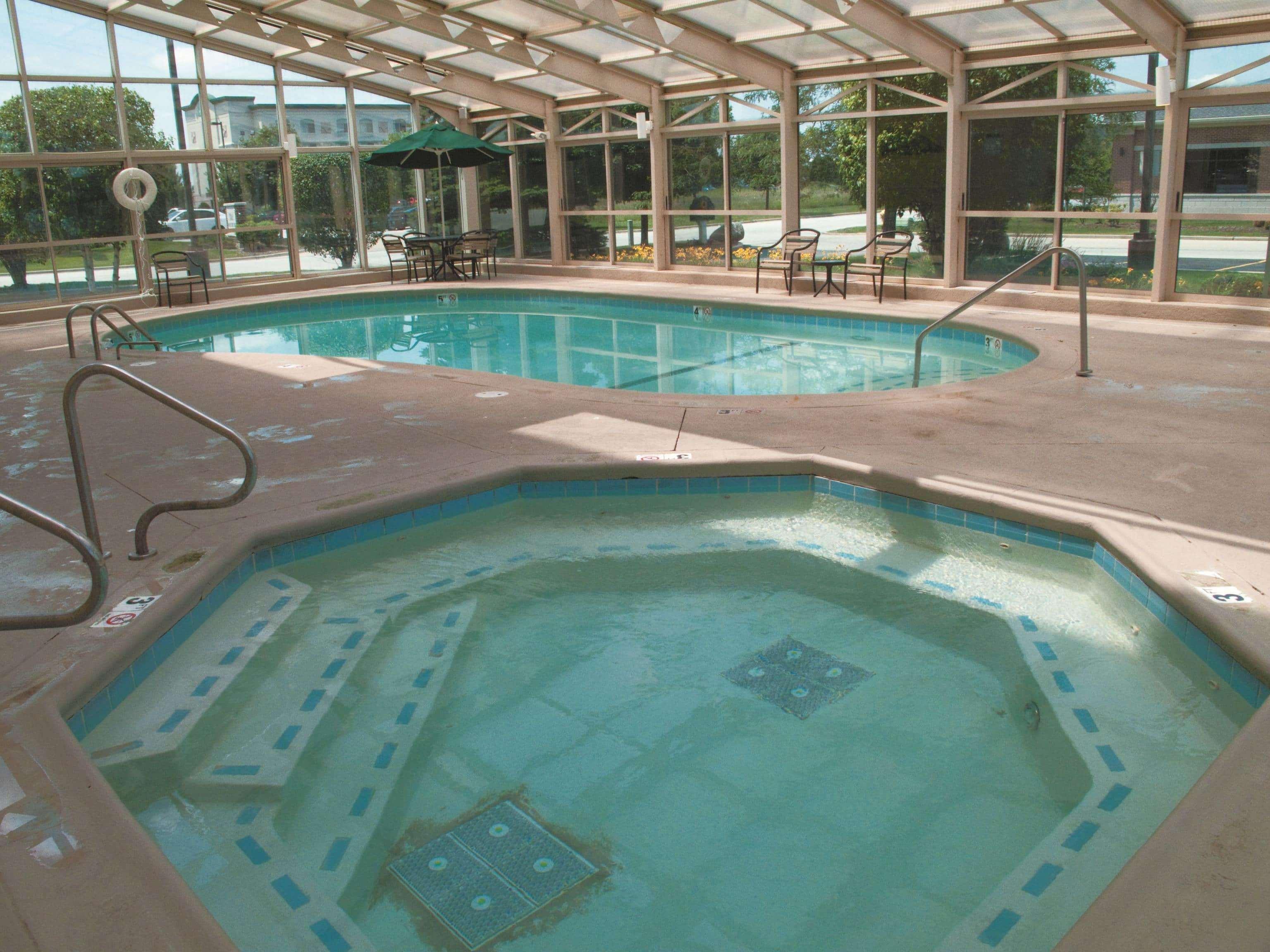 La Quinta By Wyndham Chicago Tinley Park Hotel Exterior foto