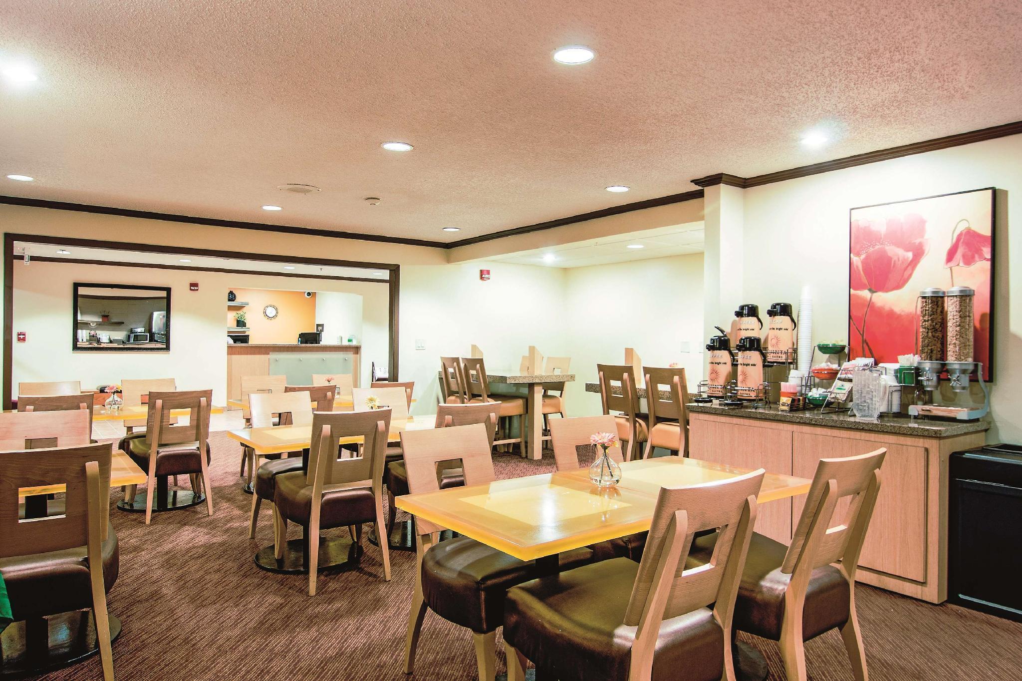 La Quinta By Wyndham Chicago Tinley Park Hotel Exterior foto