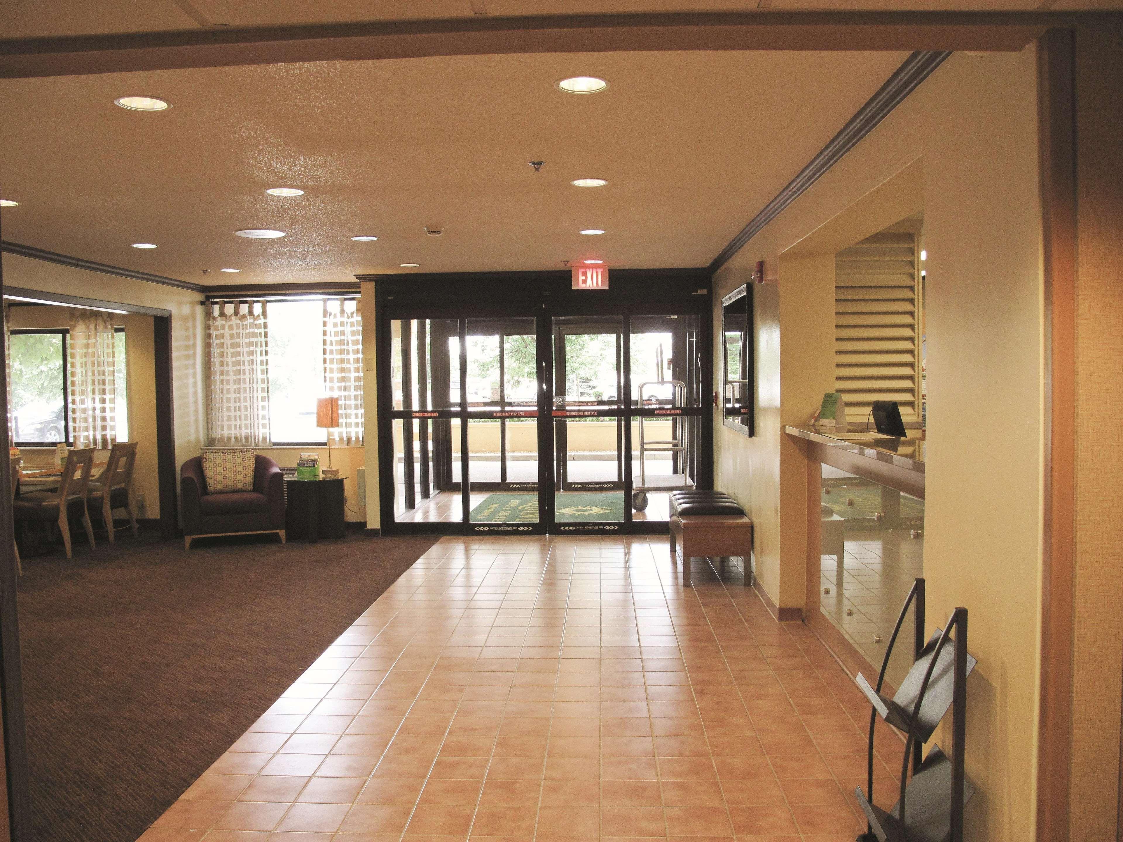 La Quinta By Wyndham Chicago Tinley Park Hotel Exterior foto