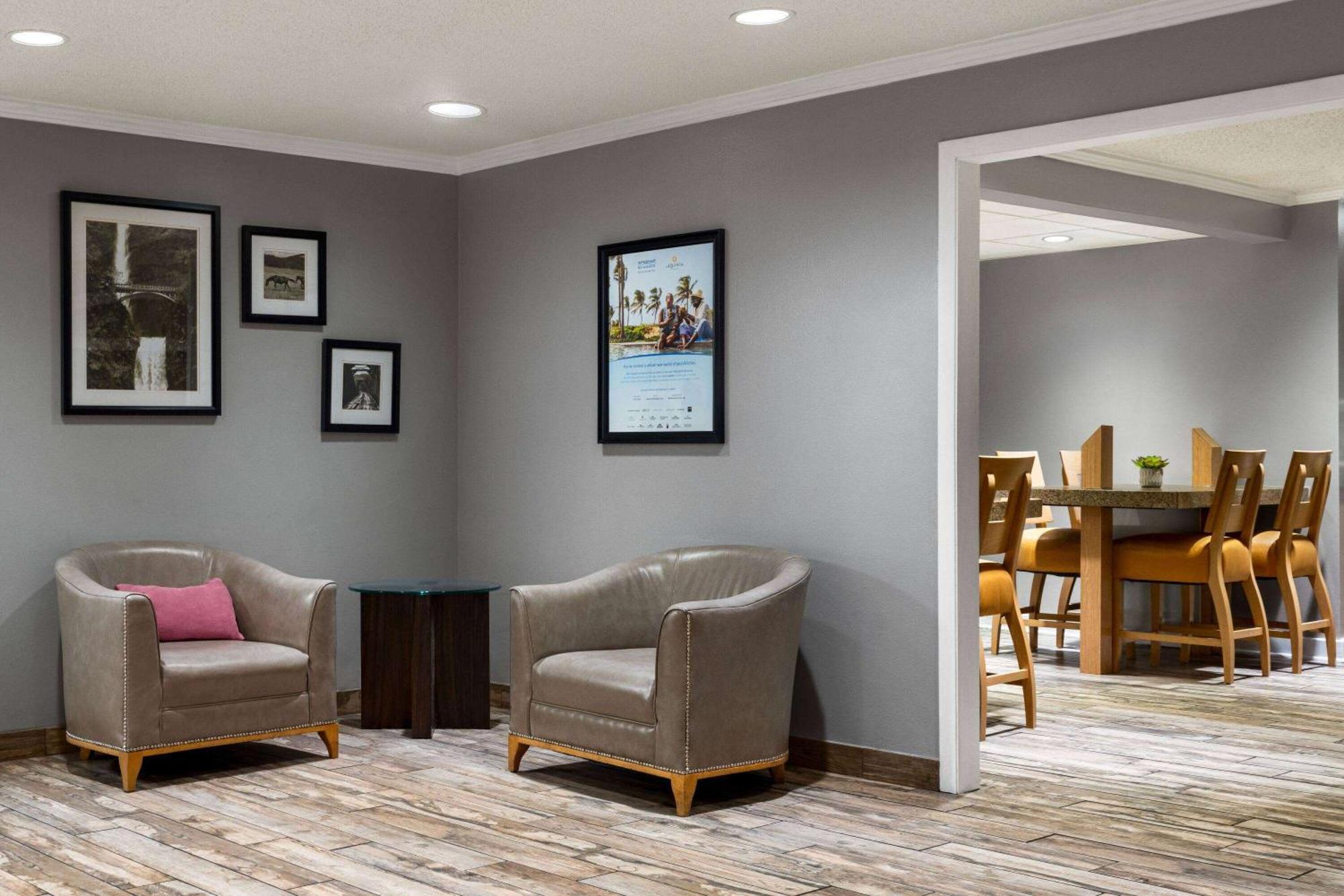 La Quinta By Wyndham Chicago Tinley Park Hotel Exterior foto